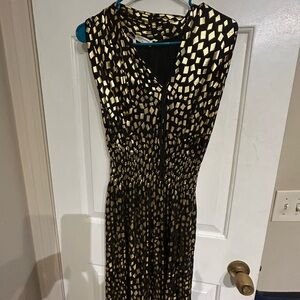 Elegant Geometric Pattern Maxi Dress in Black and Gold